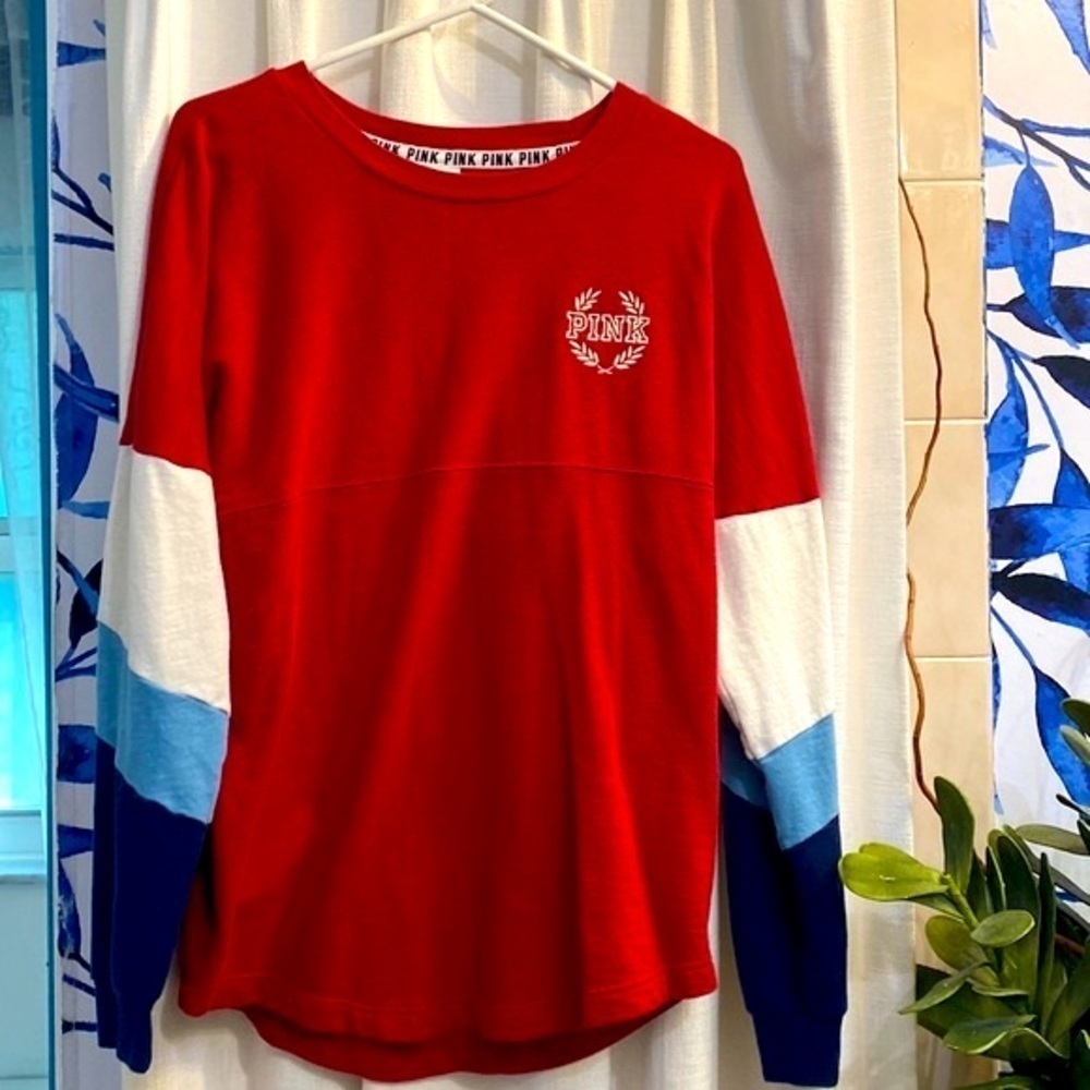 Women’s Pink Victoria’s Secret Crewneck “Pink Love Pink” Spirit Top Size Medium
